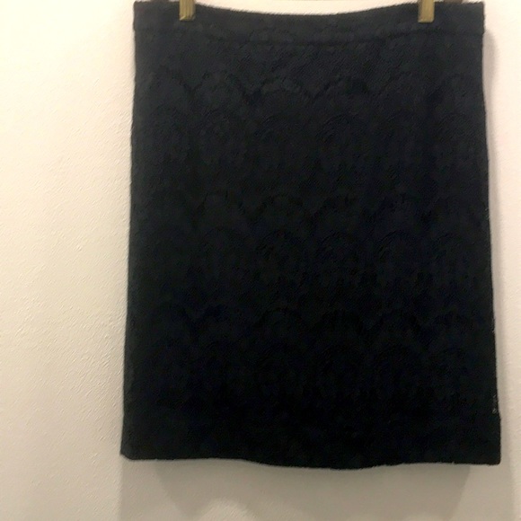 J Crew Black Lace Pencil Skirt Size 6 - Picture 2 of 11